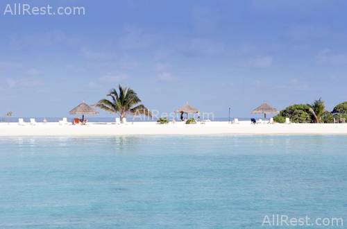 Veligandu Island Resort 5